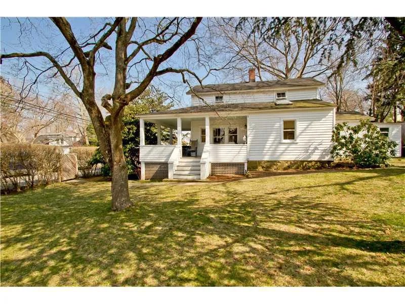 8 Crockett St, Norwalk, CT 06853