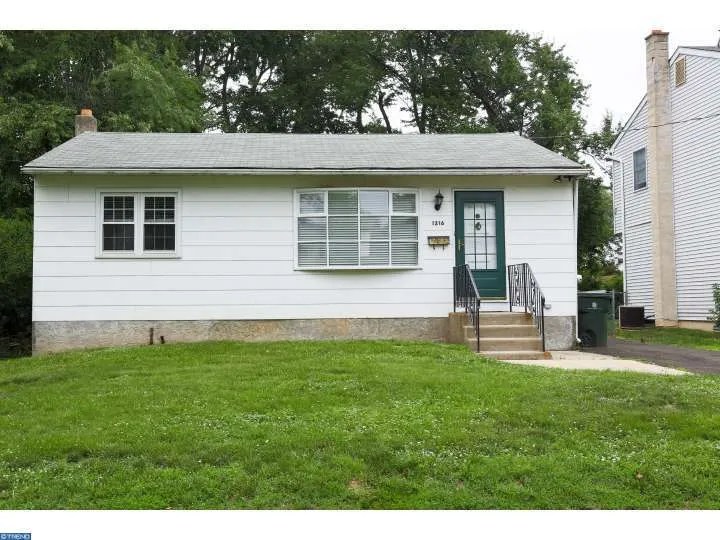 1216 Osbourne Ave, Abington, PA 19001