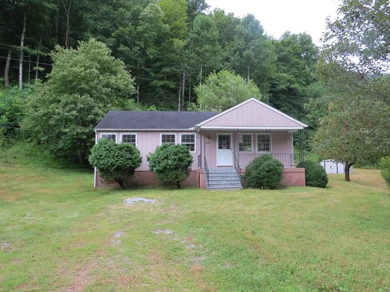 159 Bunion Holw, Pippa Passes, KY 41844