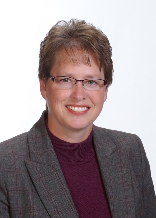 Ann Dover Norfolk, NE Real Estate Agent