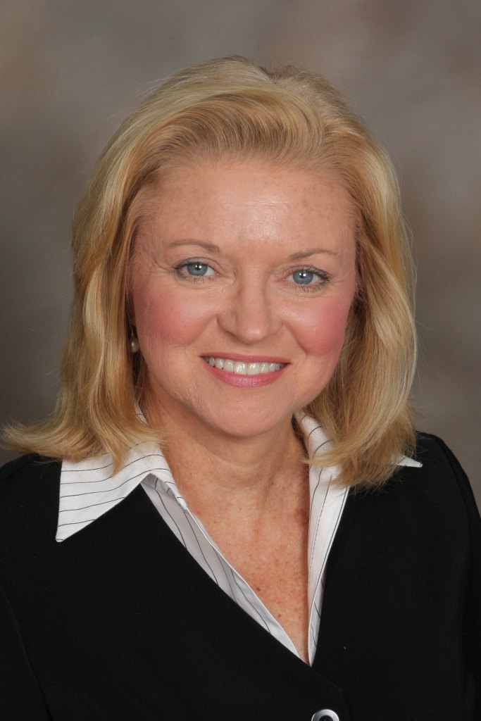 Gayle Curtis Shira Virginia Beach, VA Real Estate Agent