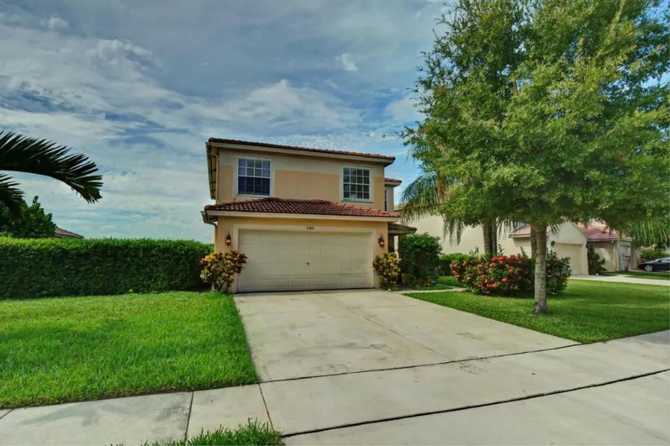 5302 Rivermill Ln, Lake Worth, FL 33463