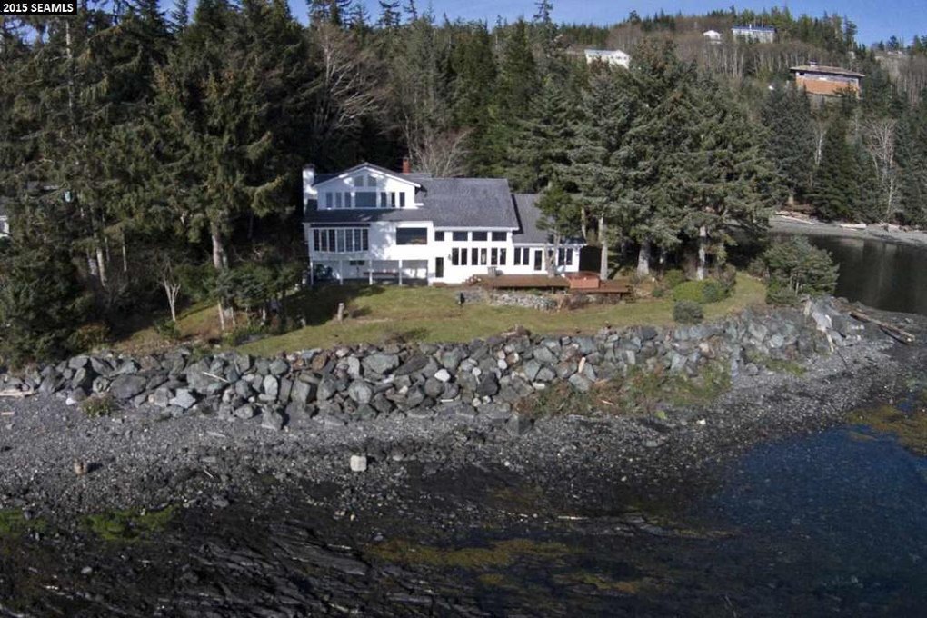 609 S Point Higgins Rd, Ketchikan, AK 99901