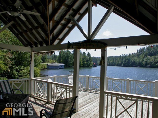 2791 Seed Lake Rd, Lakemont, GA 30552