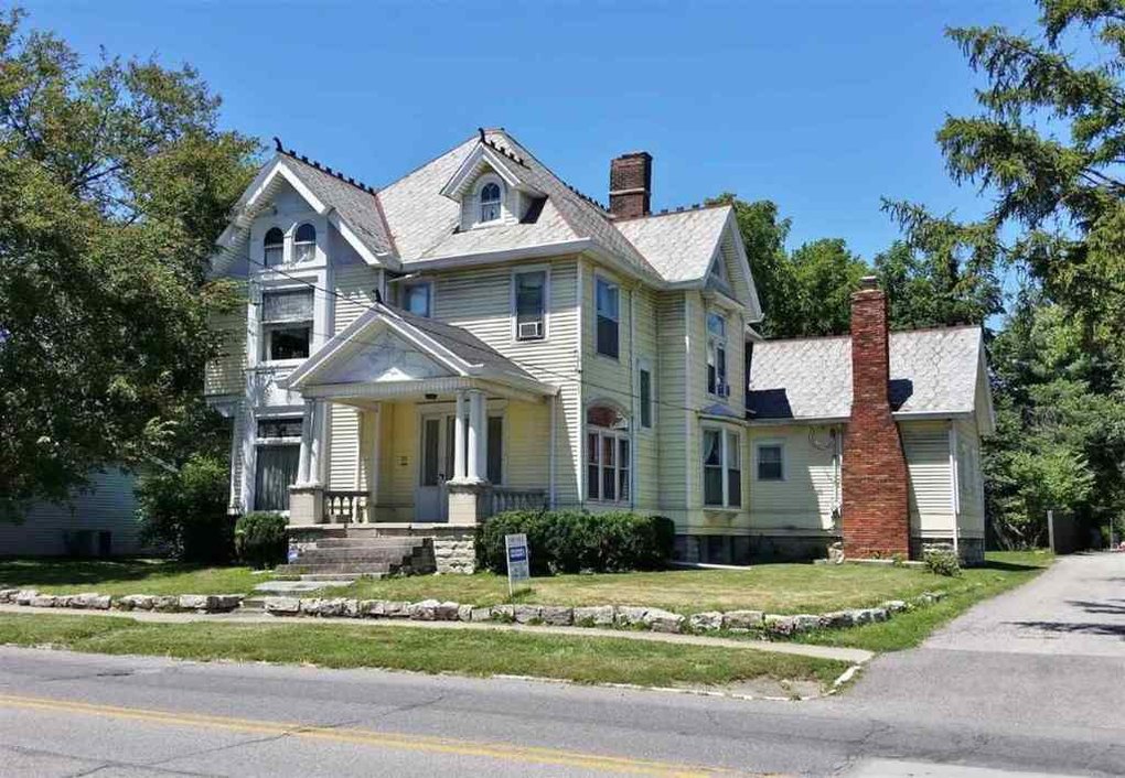 32 W Walnut St, North Vernon, IN 47265
