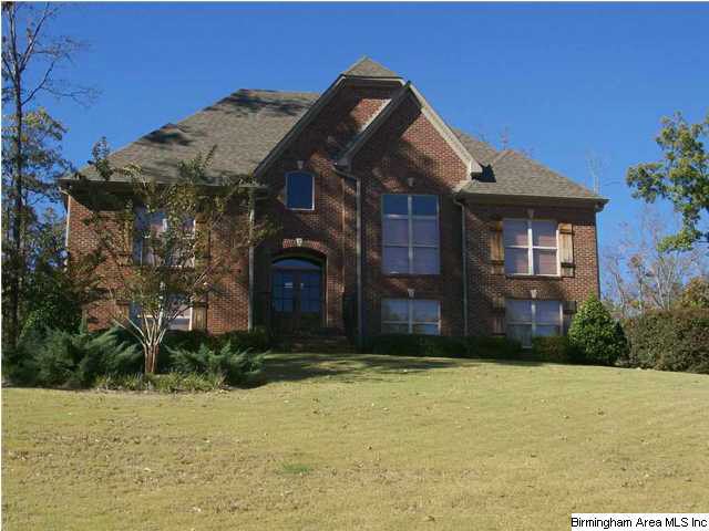 1076 Long Leaf Lake Dr, Helena, AL 35022