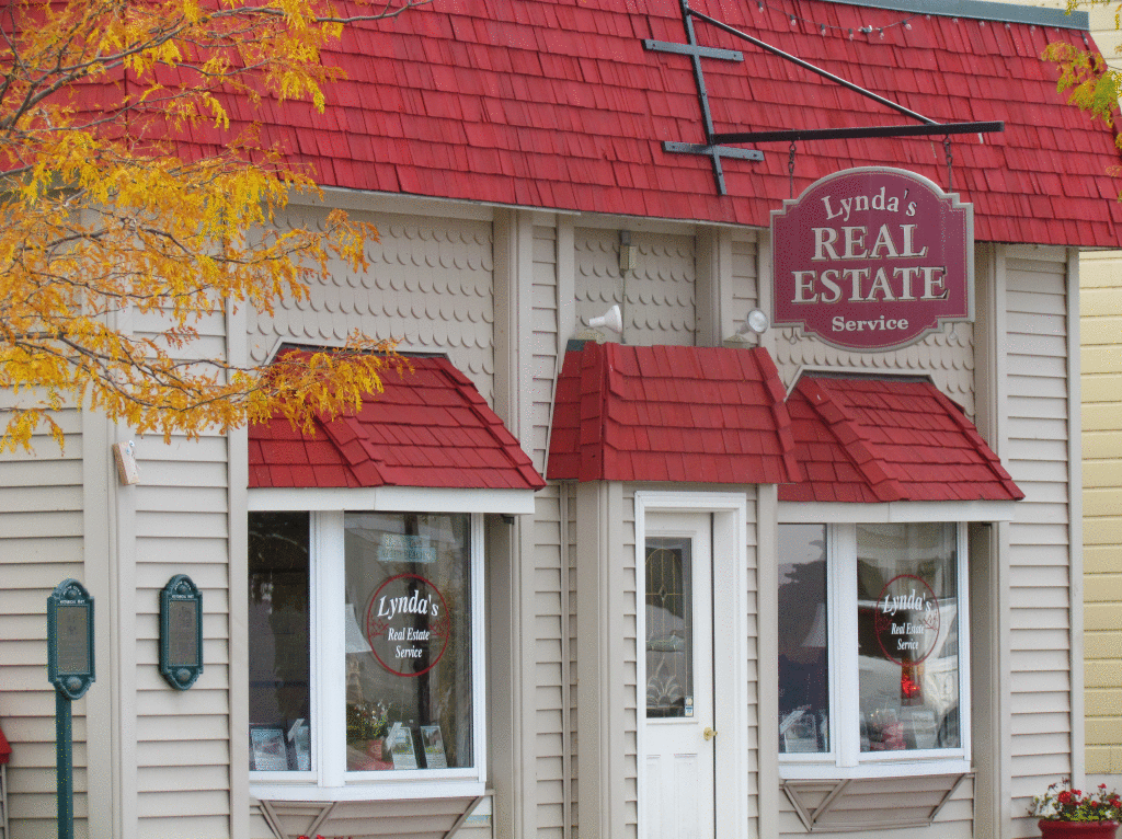 03113 Nelson Dr, Boyne City, MI 49712