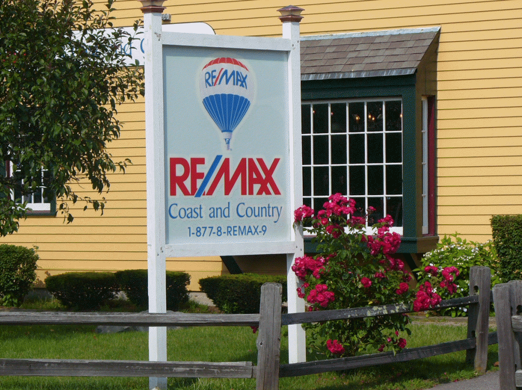 Narragansett, RI Real Estate & Homes for Sale