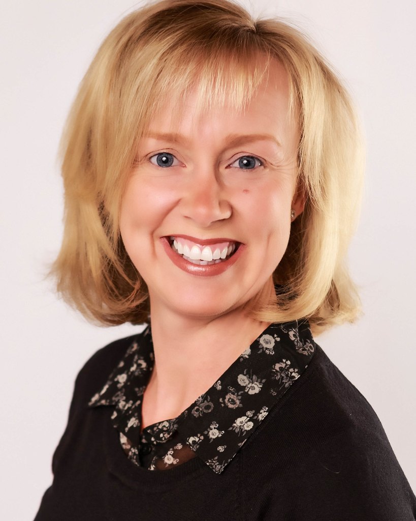 Nikki Douglass PORTSMOUTH, NH Real Estate Agent