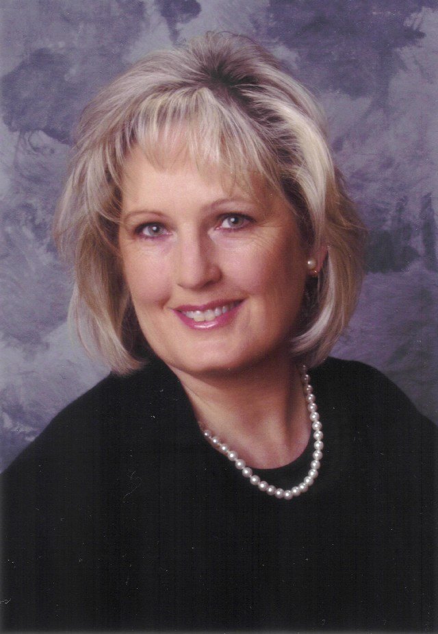 Joni Knight Real Estate Agent in Your Area