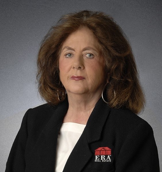 Mary Jo Price DICKSON, TN Real Estate Agent