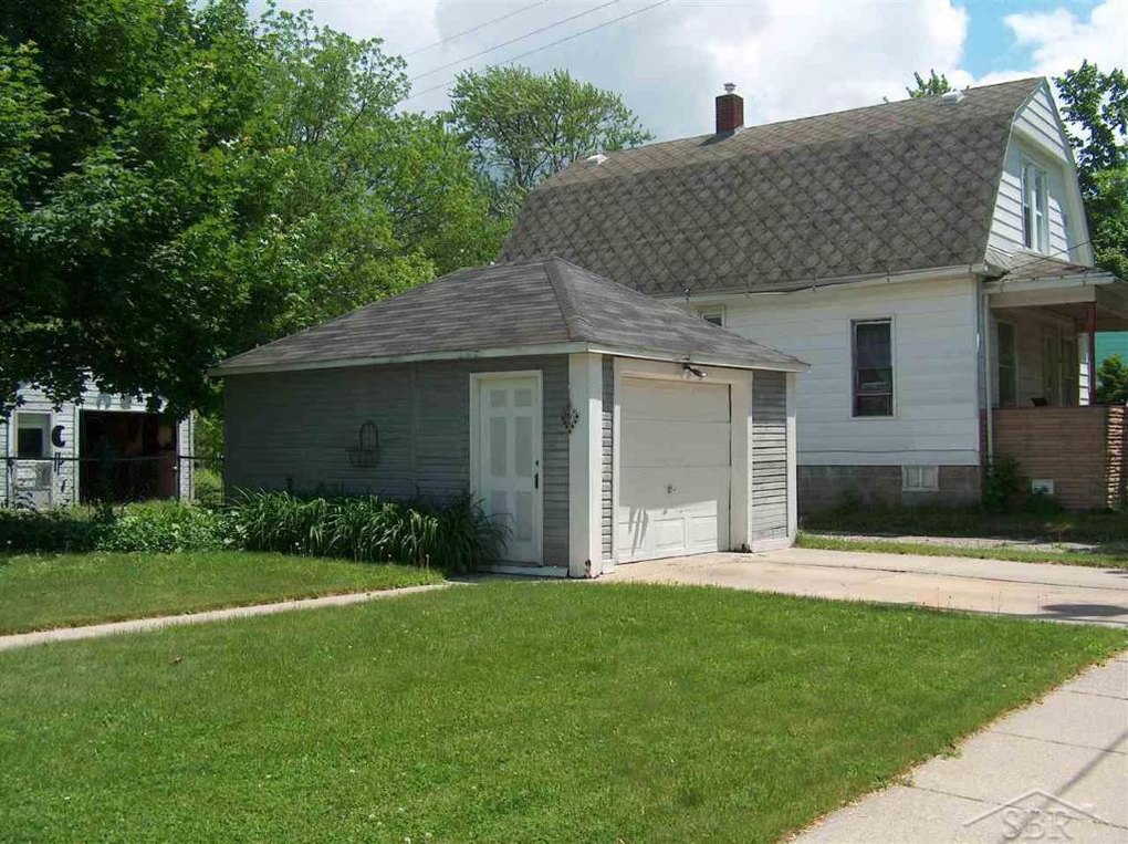 148 S Charles St, Saginaw, MI 48602