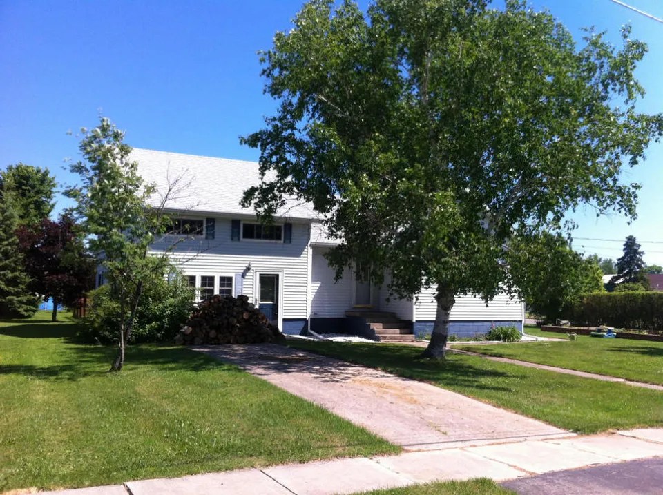 120 W Town Line Rd, Pickford, MI 49774