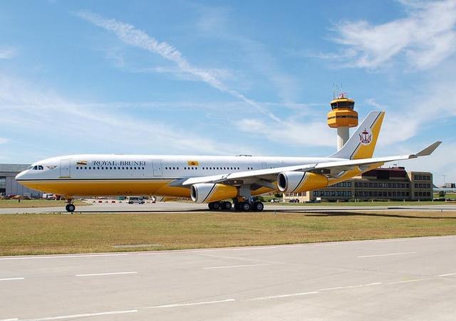 15 Things That The Sultan Of Brunei Has Spent His Fortune On_国际_蛋蛋赞