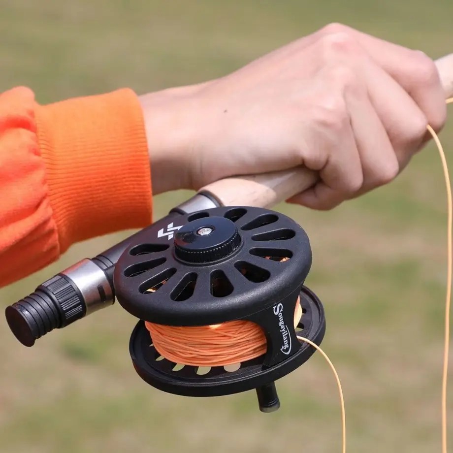 新品 フライリール 釣り道具 お洒落 フィッシング スプール ドラグ 黒 超軽量 魚 m019...