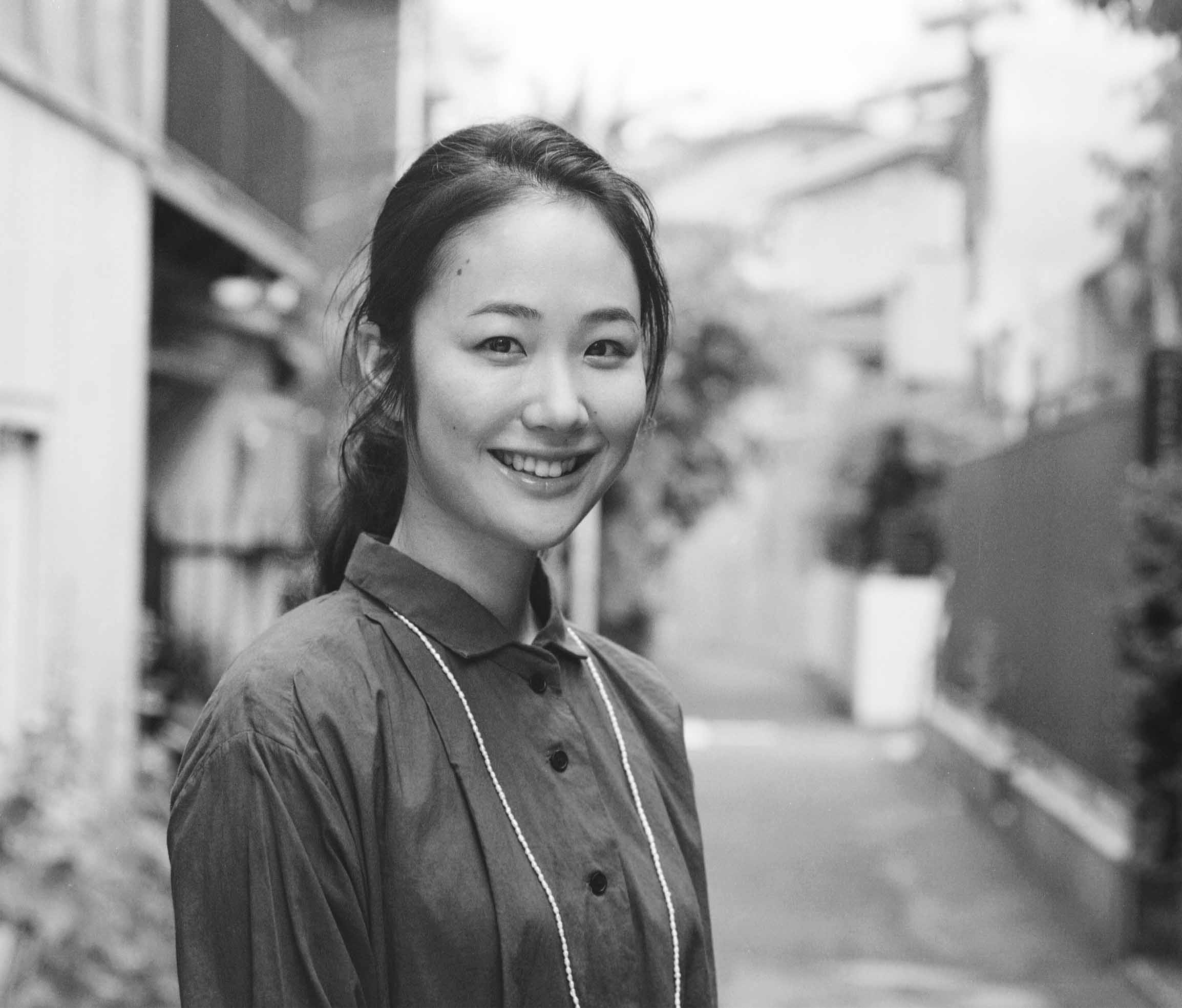 The pie face is still single eyelid, why do the Japanese always let her