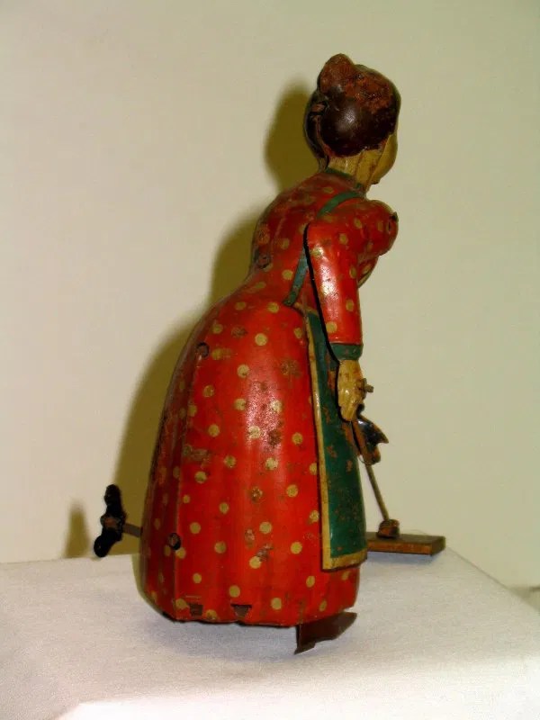 L158Busy Lizzie German Tin Toy Lot 158