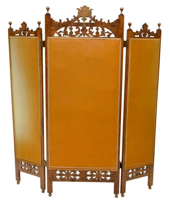 657 VICTORIAN DRESSING SCREEN, ARTIST SIGNED PAINTING Lot 657