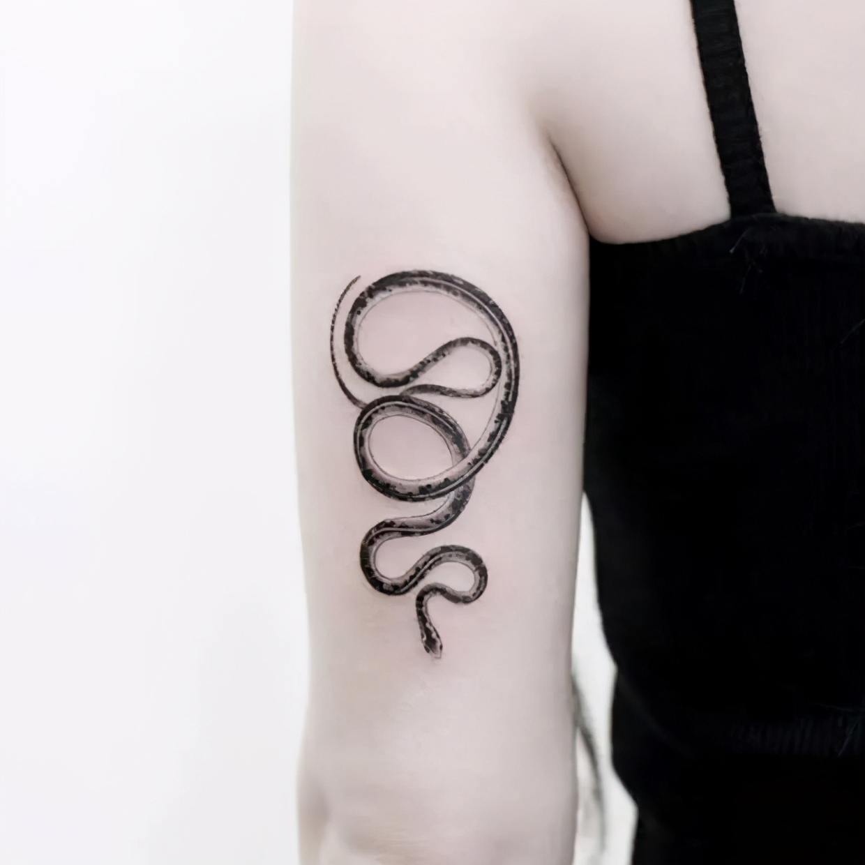 10 Body Parts For Girls, Most Suitable For Snake Tattoos, Worth Collecting - Inews 1240_x_1240_jpg
