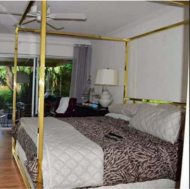 PACE KING BRASS CANOPY BED, SQUARE TUBULAR Lot 65