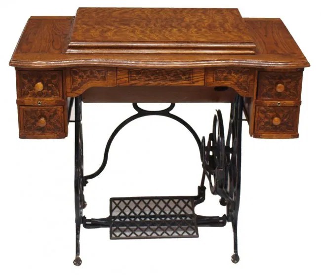 351 ANTIQUE BRUNSWICK OAK TREADLE SEWING MACHINE Lot 351