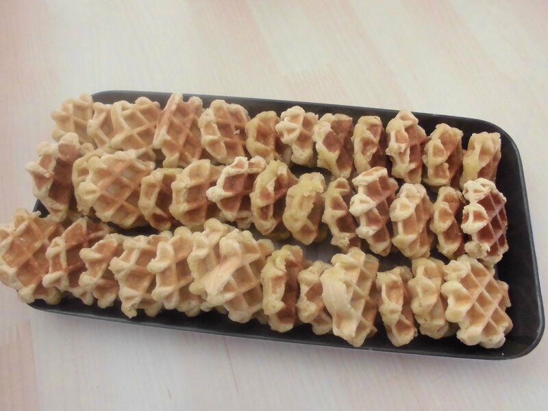 Les petites gaufrettes de Caroline C H E Z L I S E