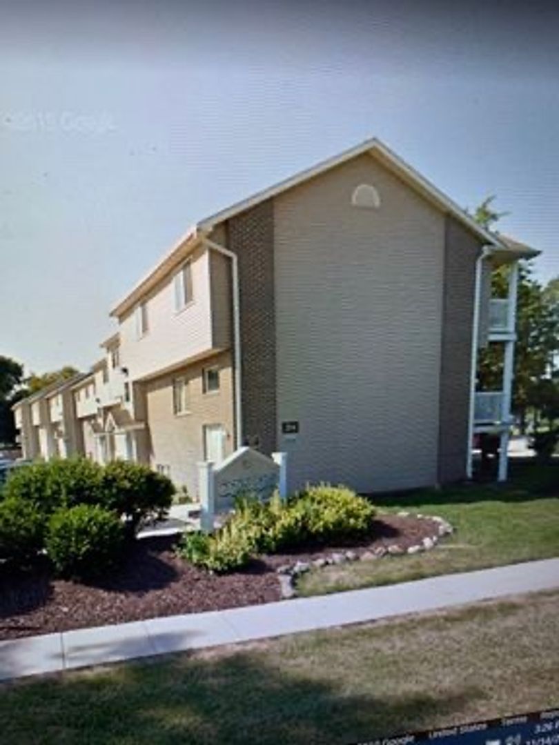204 Jewel Dr, Unit 16, Ames, IA 500108576