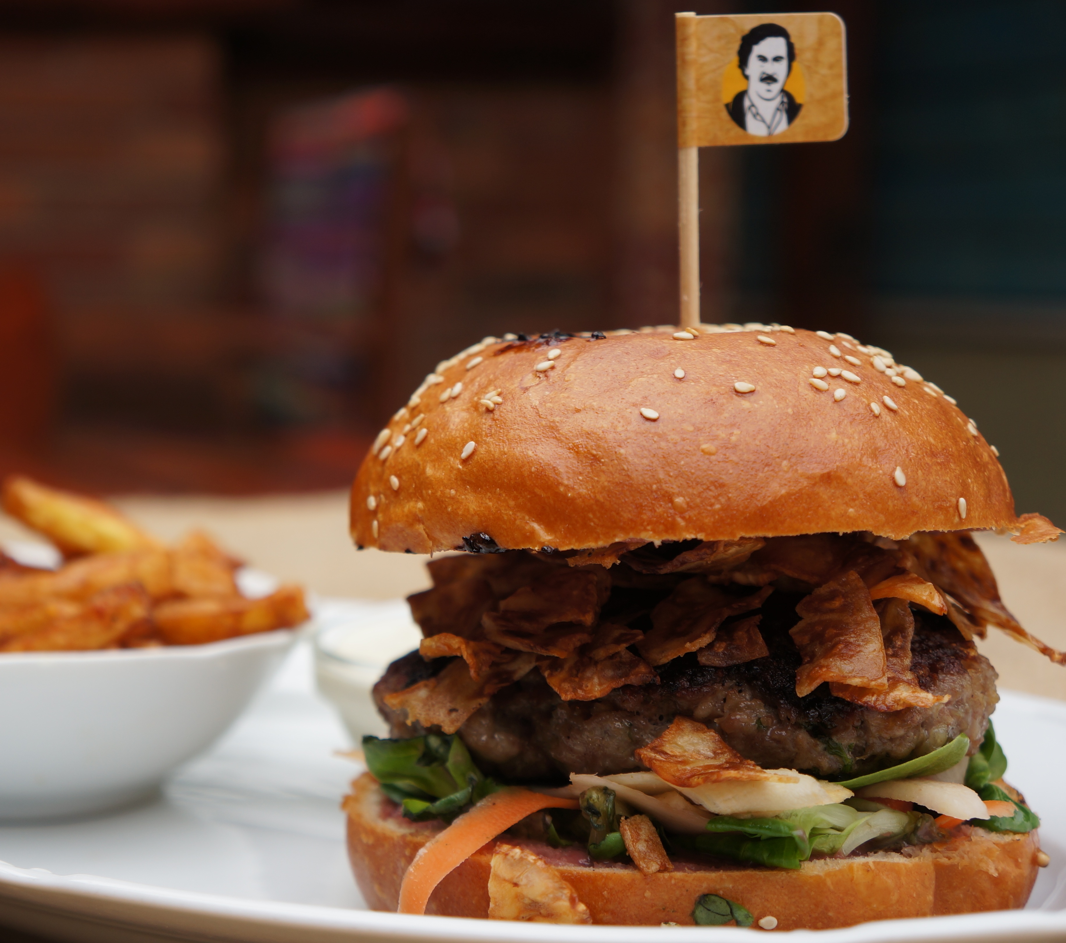 BAMBI (ZVĚŘINOVÝ) BURGER Bar Pablo Escobar