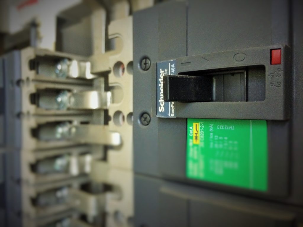 kAIC Rating of Circuit Breakers Calculation in Low