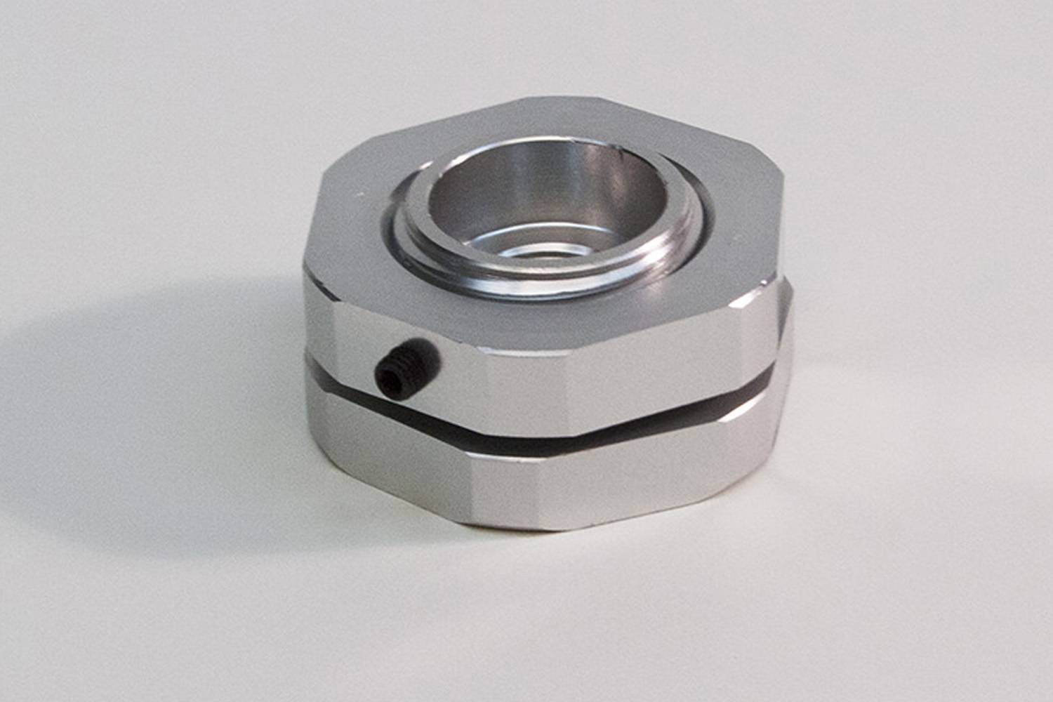 PRW4120473 Valve Cover Fitting Adapter