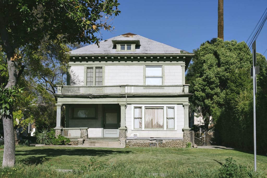 3 Tips for Buying a Distressed Property Paces Funding