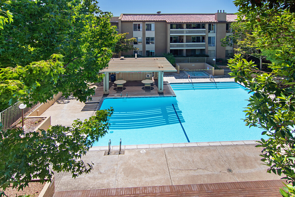 1775 Diamond St Unit 314 The Plaza condo for sale in Pacific Beach