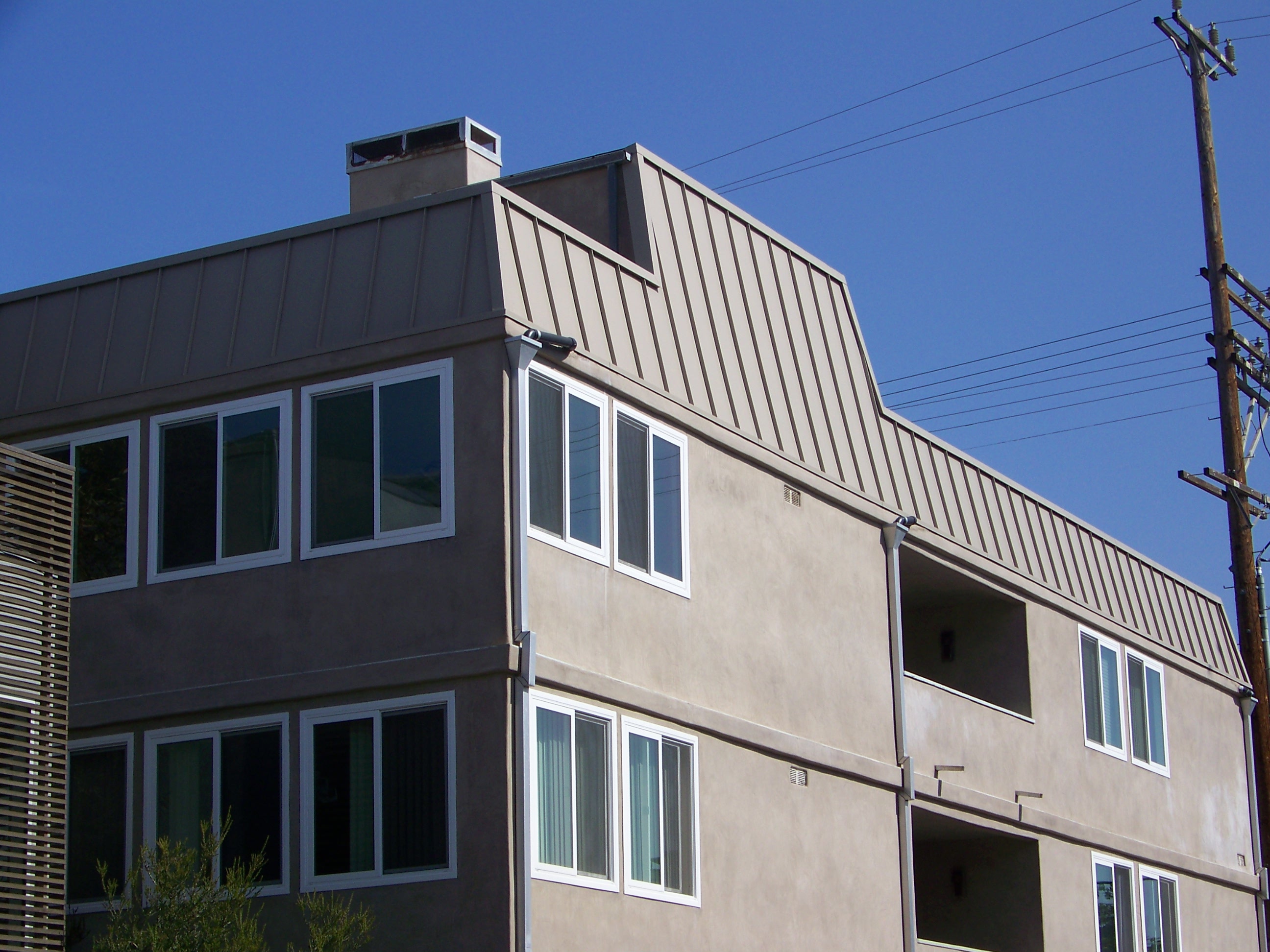 Driftwood Apartments Pacific Metal Roofing, Inc.