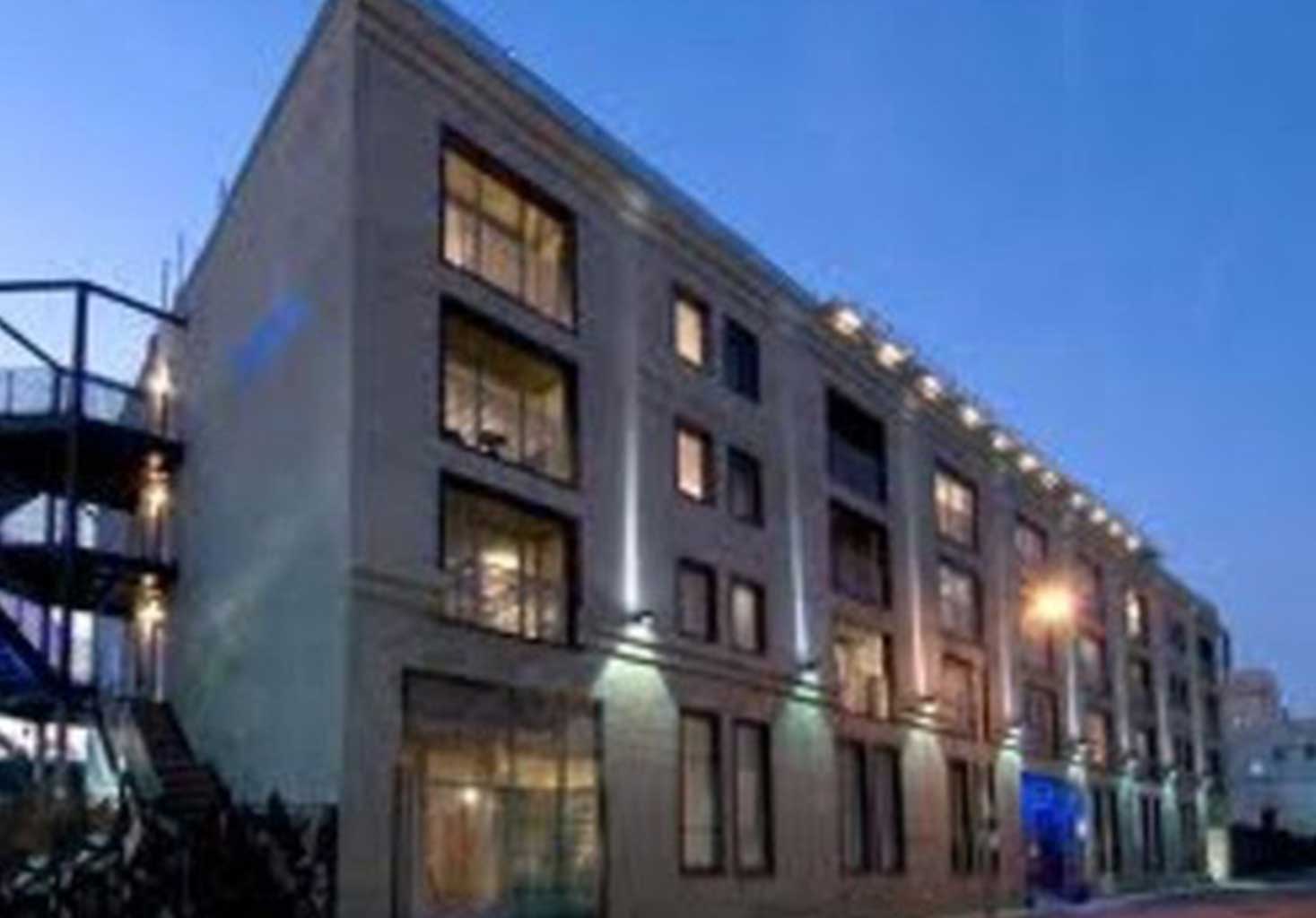 Cosmo Lofts Apartment Building, LA CA Pacific Reach