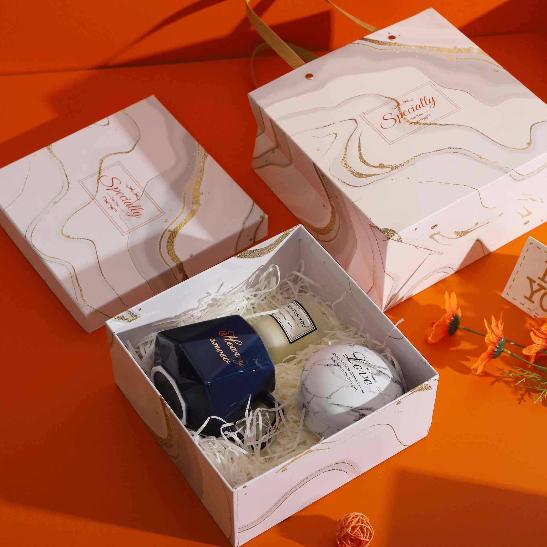 Elegant custom made cardboard gift packaging boxes lid and bottom favor