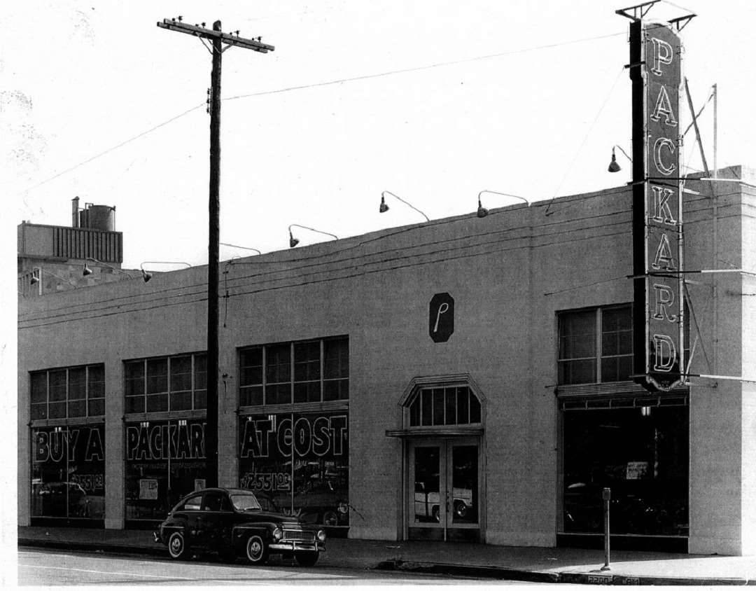 1956 PACKARD DEALER WENDELL HAWKINS, HOUSTON, TXB&W Dealer Photos