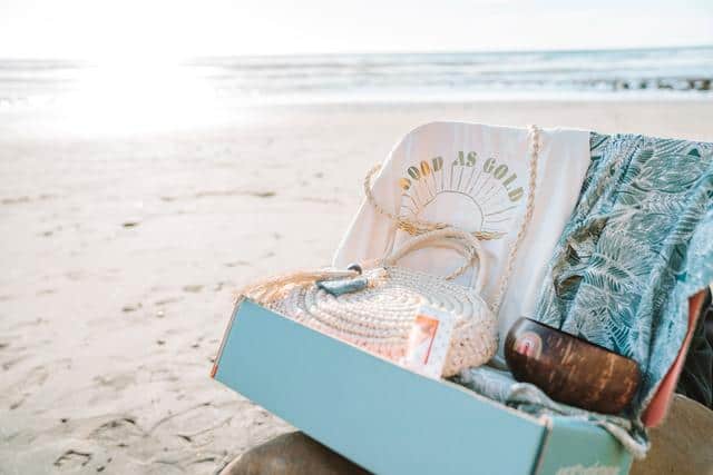 70+ Exciting Gifts For Beach Lovers They Need In Their Life (2022)(2022)