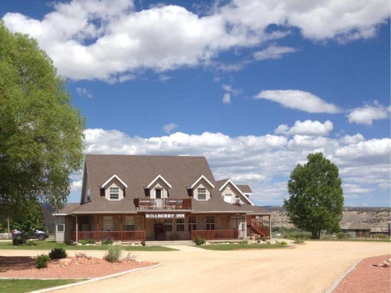 Best Places to Stay Near Zion & Bryce Amazing Adventures