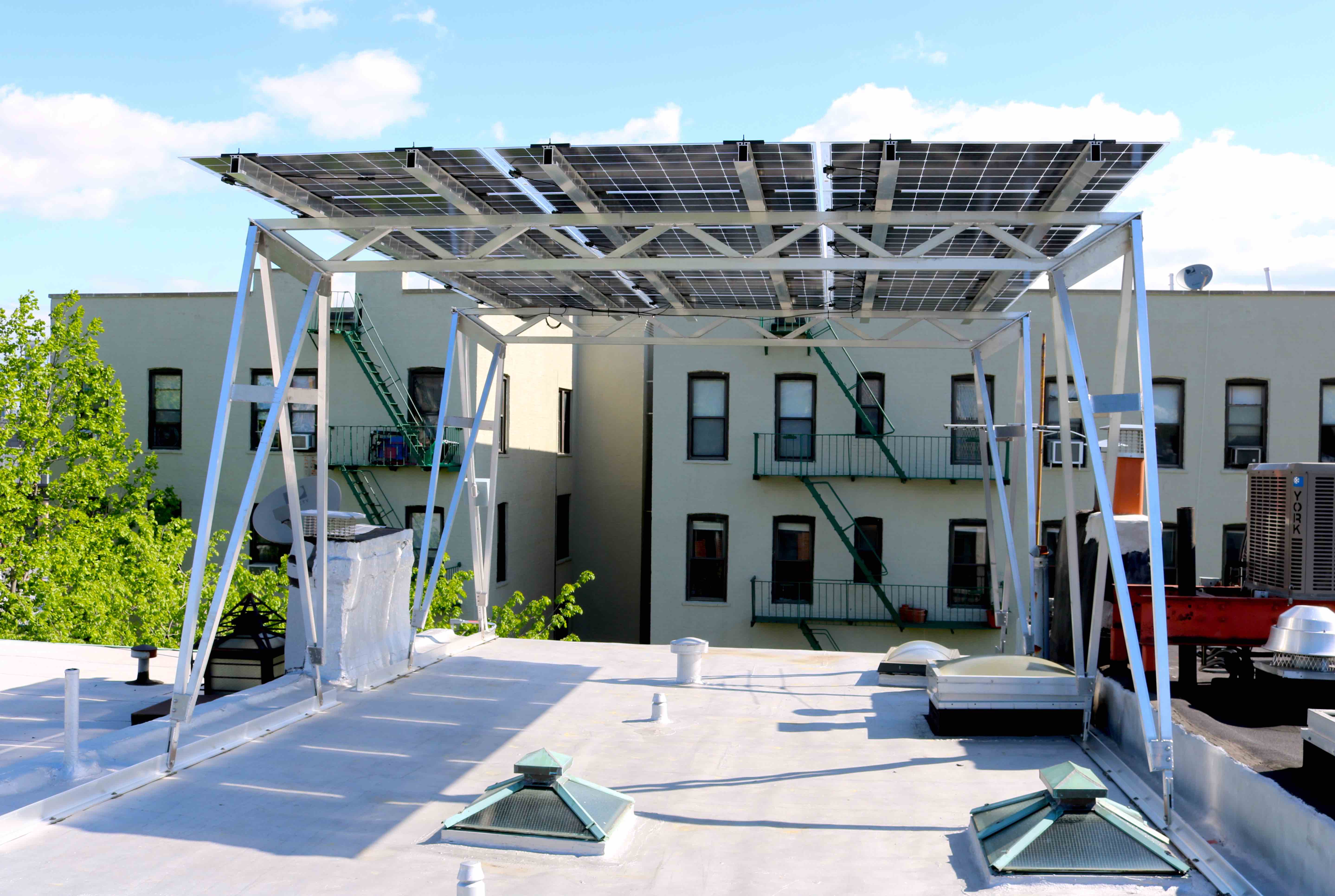 Brooklyn SolarWorks amNewYork