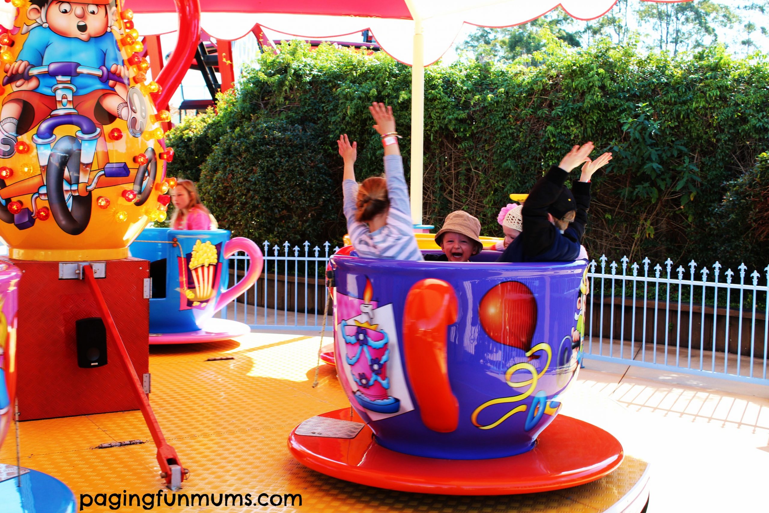 Aussie World Tea Cup Ride Paging Fun Mums