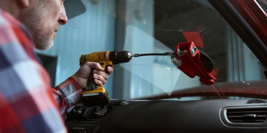 Windshield Cracks Riverdale Professional Auto Glass