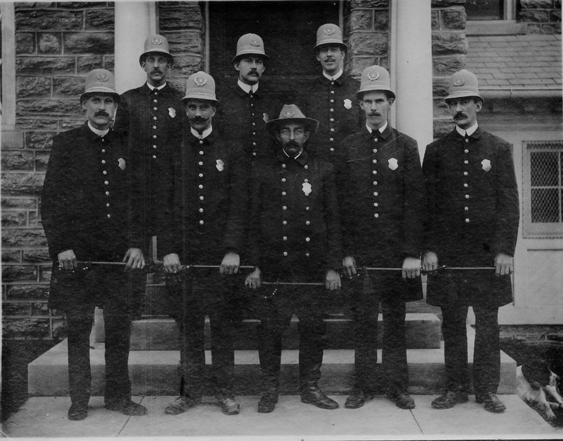 Police Department Pahistoric La Mott