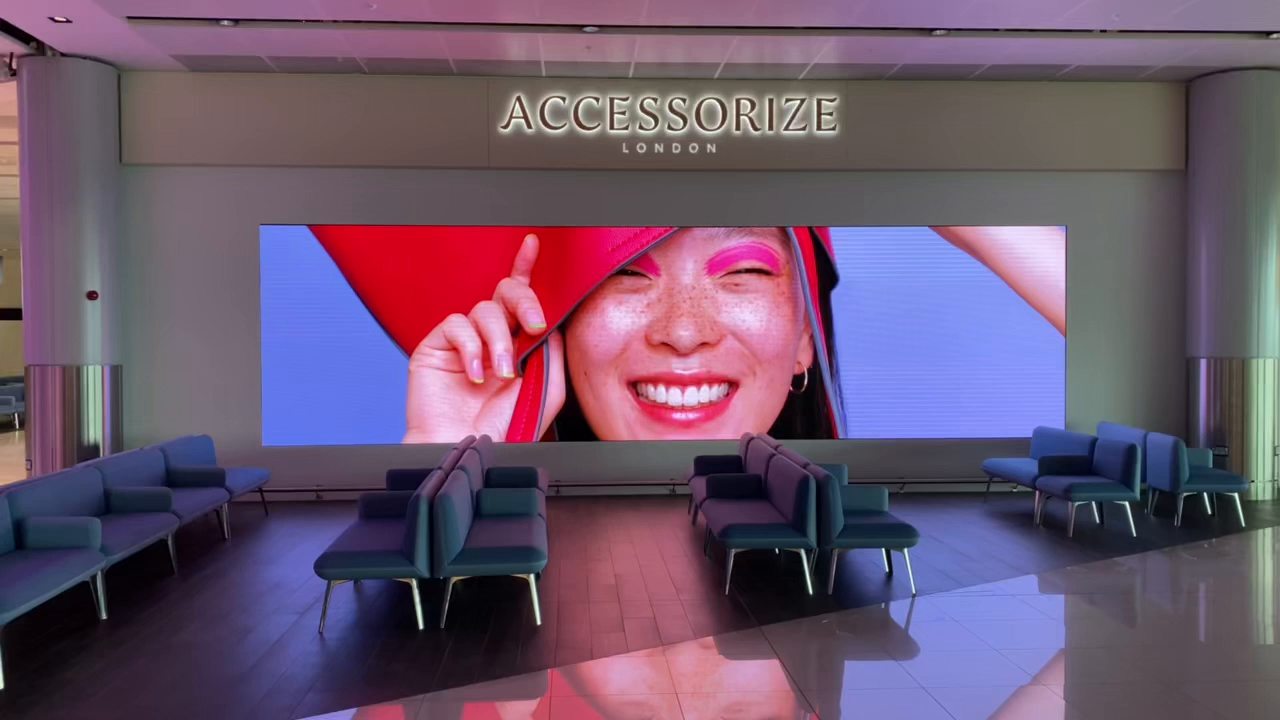 Accessorize, Manchester T2 LED display Project News Retail PAI