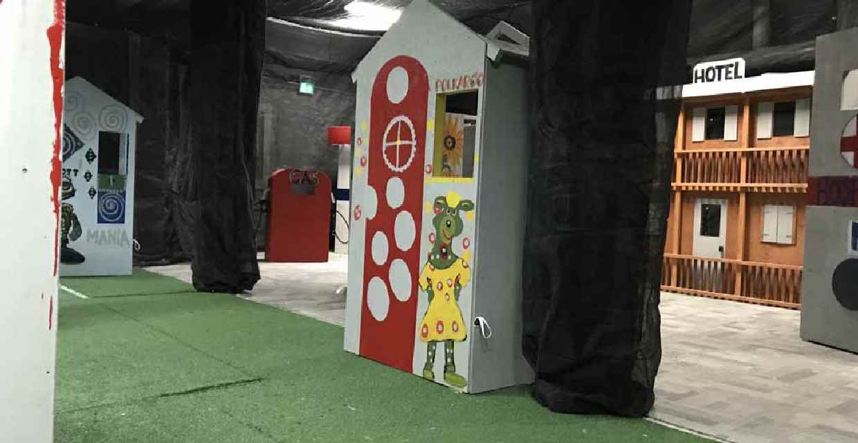 Tactical Indoor Paintball Field Endless variation Air conditioned Parties