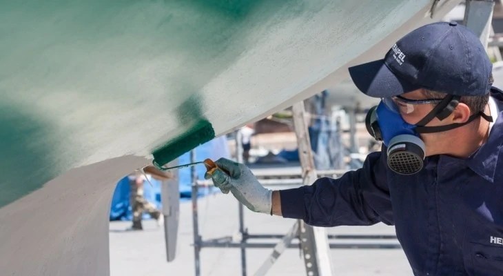 How Much Does It Cost To Bottom Paint A Boat? (Price Estimates)