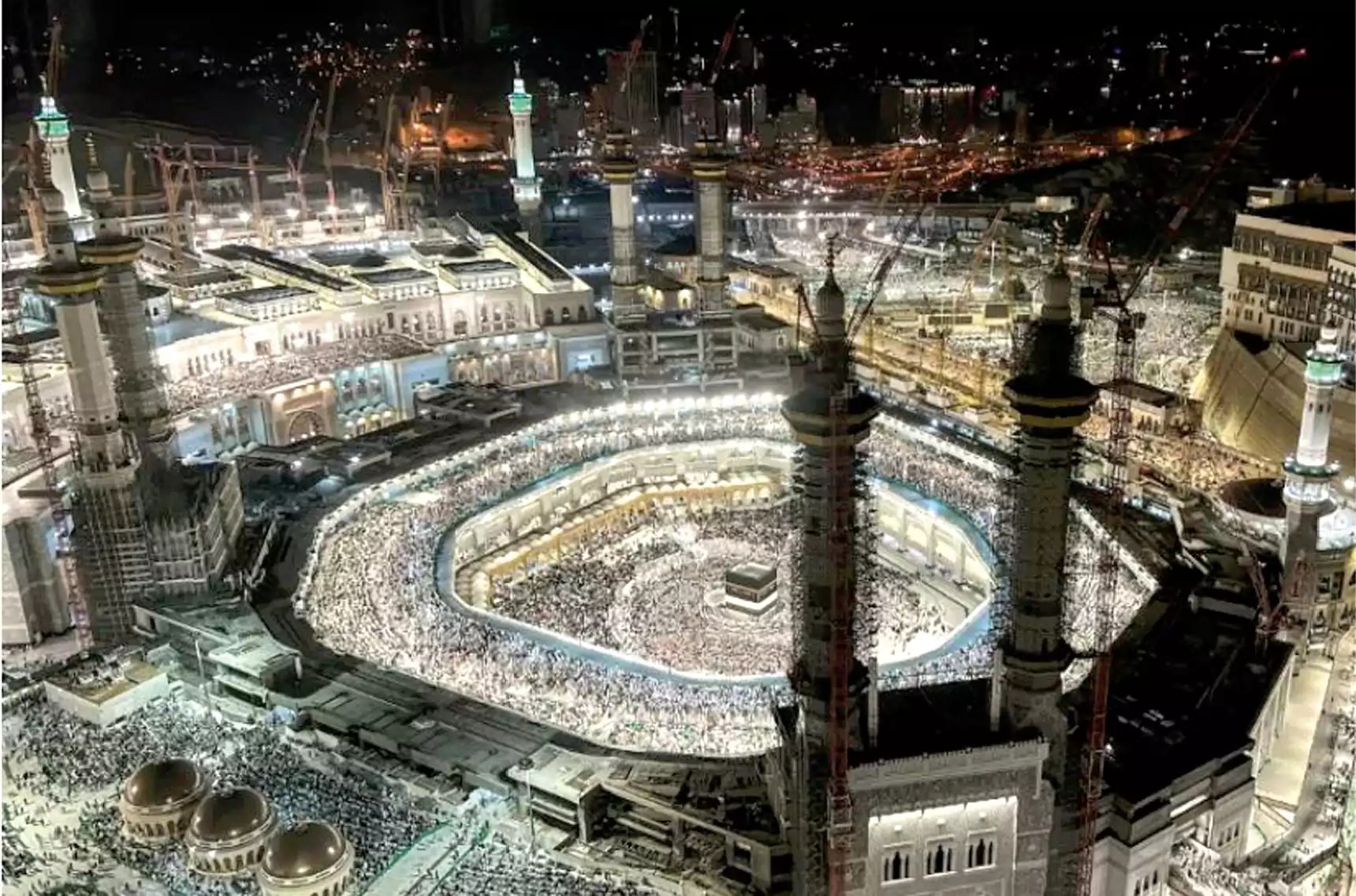 Massive crowds circle Holy Kaaba as Hajj begins in Saudi heat