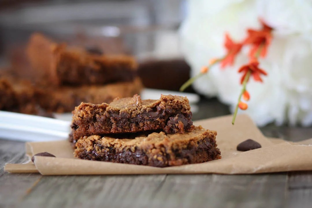Valentine's Day Almond Butter Blondies PaleOMG