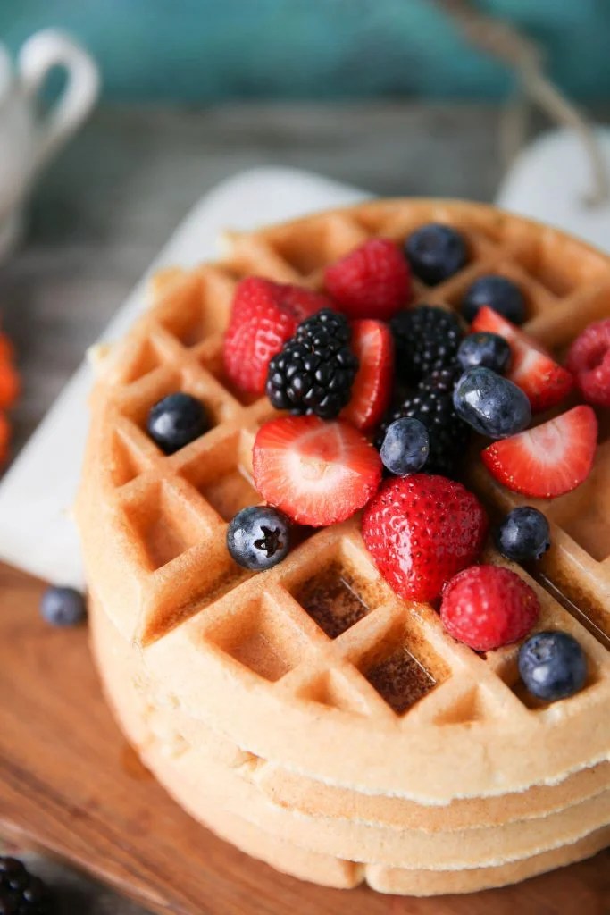 Greek Yogurt Fluffy Waffles (+Cooking Video!) PaleOMG