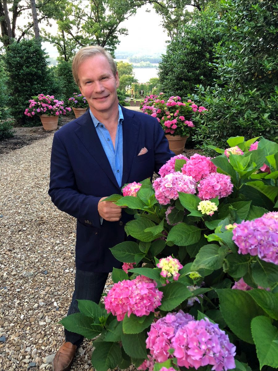 Gilbert H. Wild Show Gardens at Moss Mountain Farm P. Allen Smith
