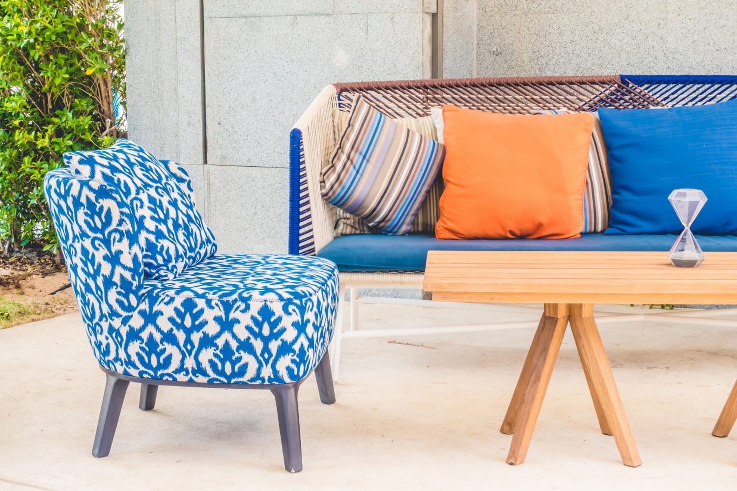 Choosing and Caring for Patio Furniture Cushions